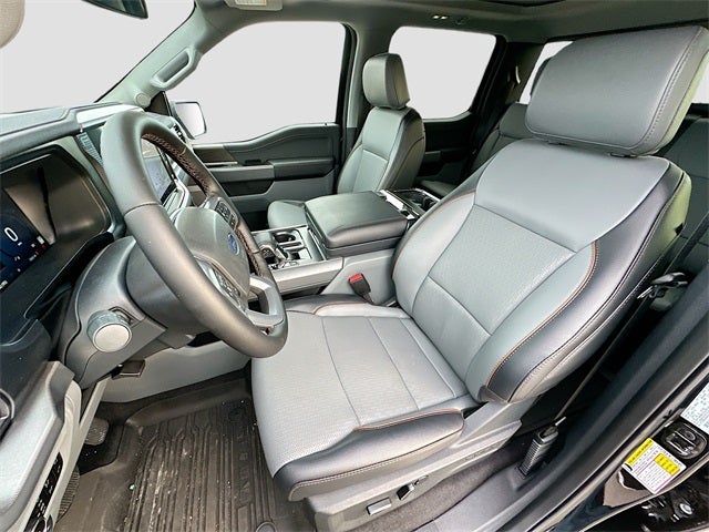 2025 Ford F-150 Lariat 4WD SUPERCREW