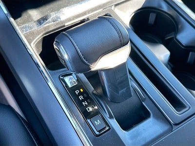 2025 Ford F-150 Lariat 4WD SUPERCREW