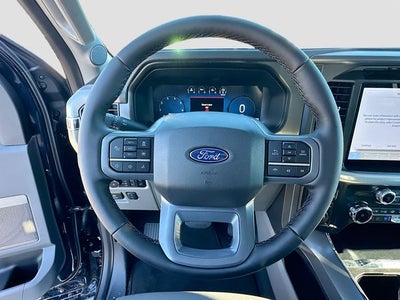 2025 Ford F-150 Lariat 4WD SUPERCREW
