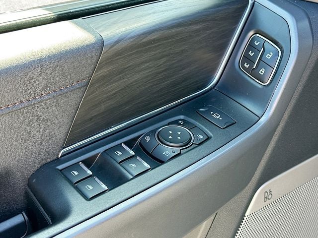 2025 Ford F-150 Lariat 3.5 POWERBOOST