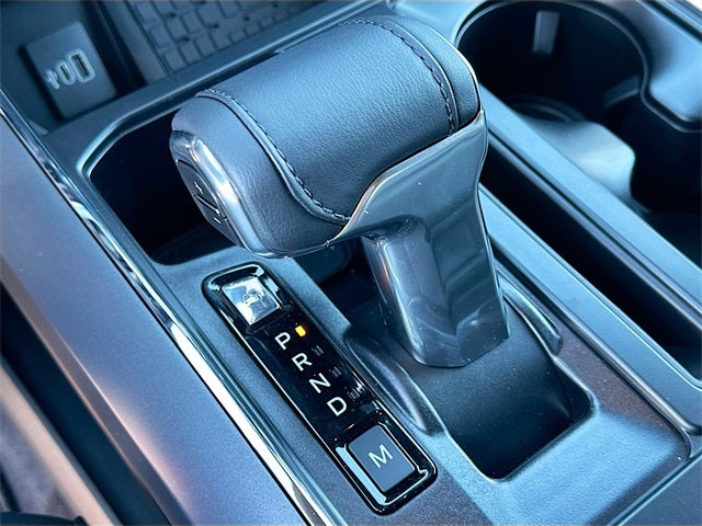 2025 Ford F-150 Lariat 4WD SUPERCREW