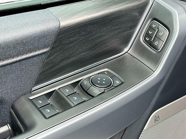 2026 Ford F-150 Lariat 4WD SUPERCREW