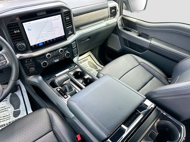 2025 Ford F-150 Lariat 3.5 POWERBOOST