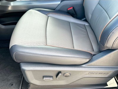 2025 Ford F-150 Lariat 4WD SUPERCREW