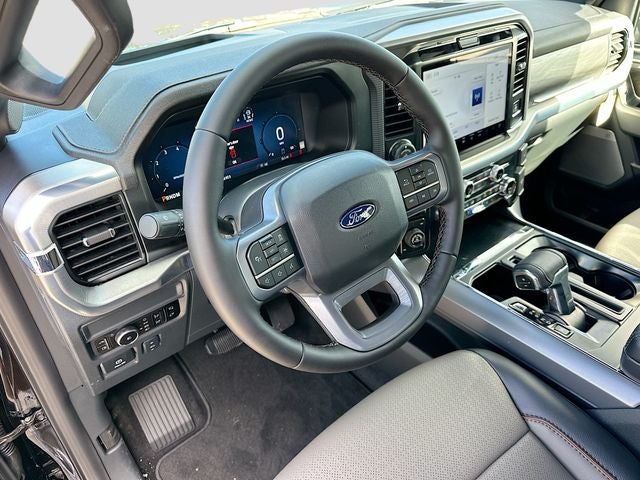 2025 Ford F-150 Lariat 4WD SUPERCREW