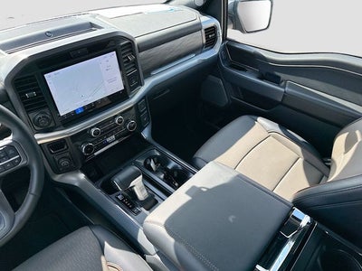 2025 Ford F-150 Lariat 3.5 POWERBOOST