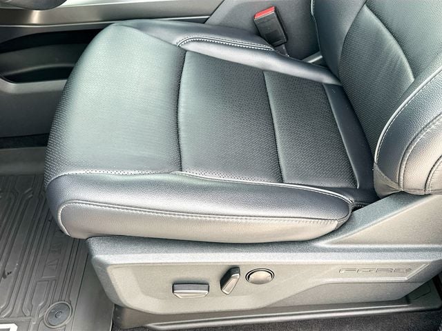 2025 Ford F-150 Lariat 3.5 POWERBOOST