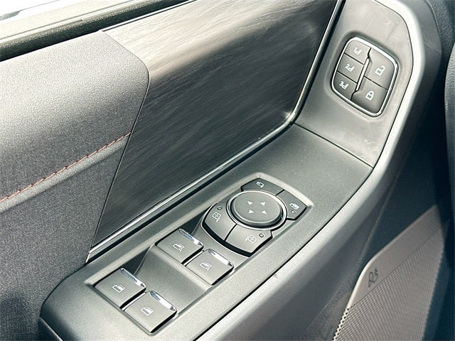 2025 Ford F-150 Lariat 4WD SUPERCREW