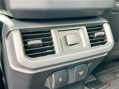 2025 Ford F-150 Lariat 4WD SUPERCREW