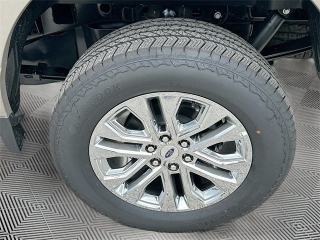 2025 Ford F-150 Lariat 4WD SUPERCREW