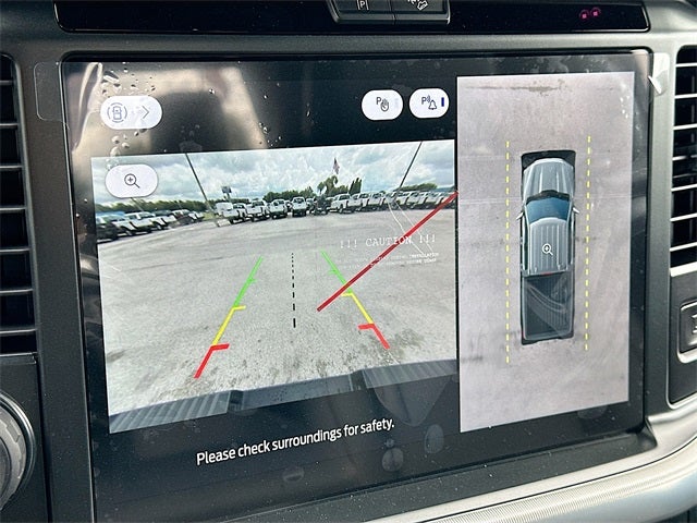 2025 Ford F-150 Lariat 4WD SUPERCREW