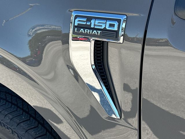 2025 Ford F-150 Lariat 4WD SUPERCREW