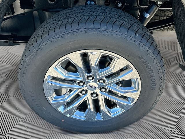 2025 Ford F-150 Lariat 4WD SUPERCREW