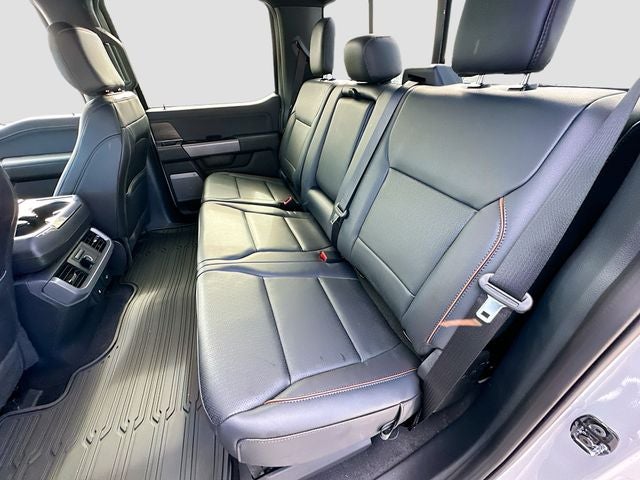 2025 Ford F-150 Lariat 4WD SUPERCREW