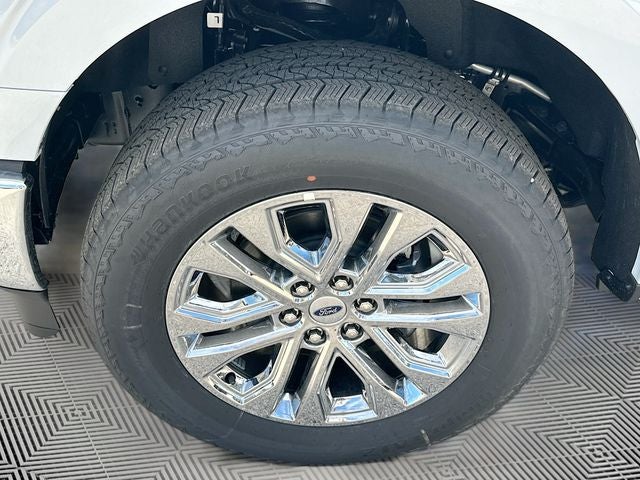 2025 Ford F-150 Lariat 4WD SUPERCREW