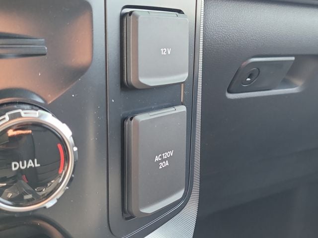 2026 Ford F-150 Platinum 4WD SUPERCREW