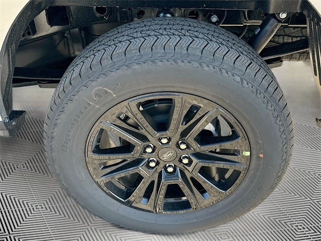 2025 Ford F-150 Platinum 4WD SUPERCREW