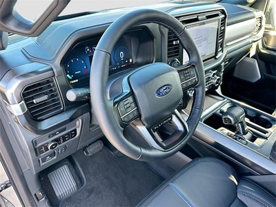 2025 Ford F-150 Platinum 4WD SUPERCREW