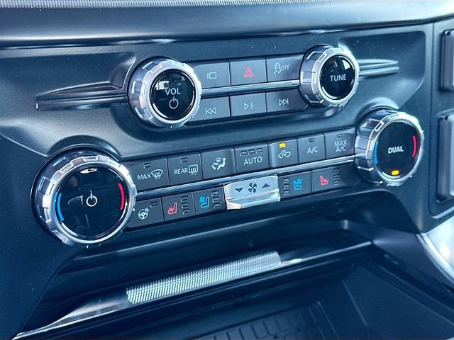 2025 Ford F-150 Platinum 4WD SUPERCREW