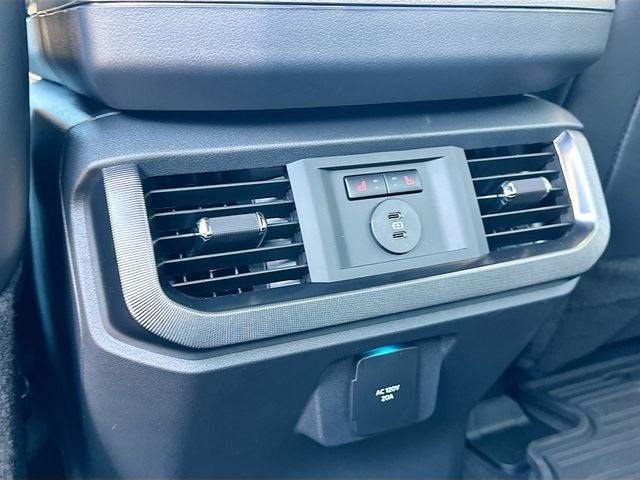 2025 Ford F-150 Platinum 4WD SUPERCREW