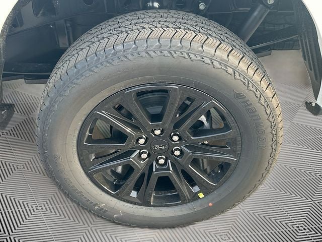 2025 Ford F-150 Platinum 4WD SUPERCREW