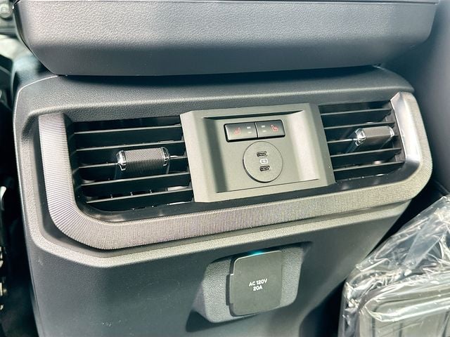 2025 Ford F-150 Platinum 4WD SUPERCREW