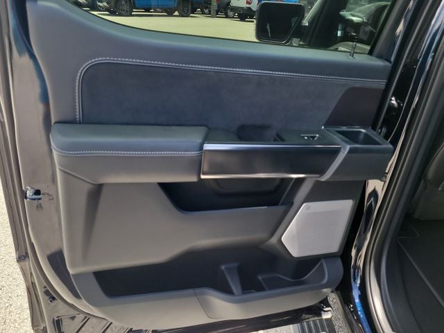 2026 Ford F-150 Platinum 4WD SUPERCREW