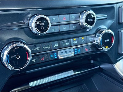 2025 Ford F-150 Platinum 4WD SUPERCREW