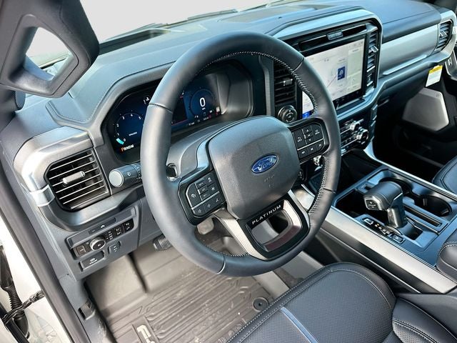 2025 Ford F-150 Platinum 4WD SUPERCREW