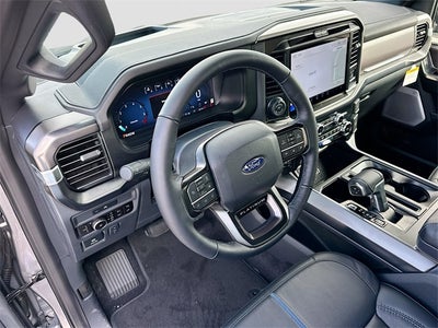 2025 Ford F-150 Platinum 4WD SUPERCREW