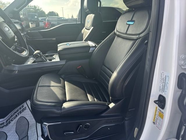 2025 Ford F-150 Platinum 3.5 ECOBOOST