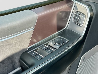 2025 Ford F-150 Platinum 4WD SUPERCREW