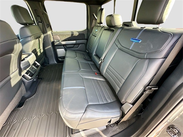 2025 Ford F-150 Platinum 4WD SUPERCREW