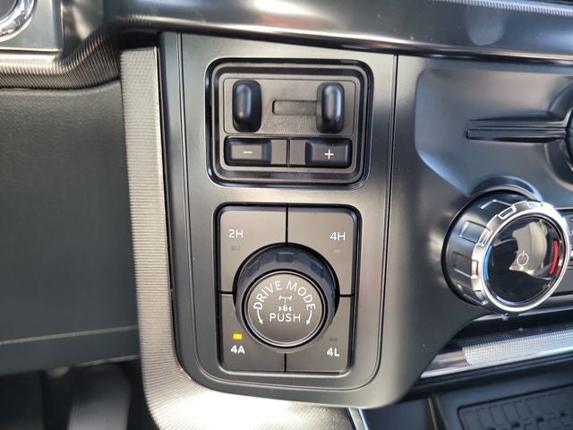 2026 Ford F-150 Platinum 4WD SUPERCREW