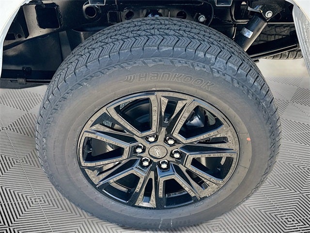 2025 Ford F-150 Platinum 4WD SUPERCREW