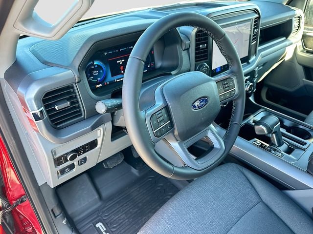 2025 Ford F-150 Lightning XLT