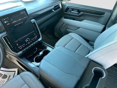 2025 GMC Yukon Elevation 5.3 V8