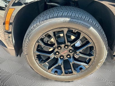 2025 GMC Yukon Elevation 5.3 V8