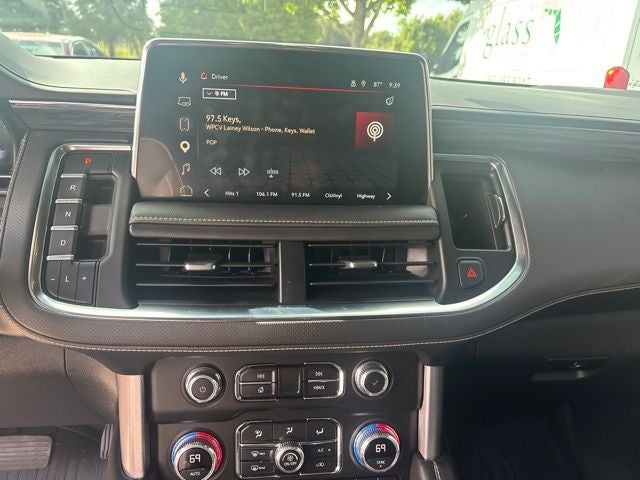 2023 GMC Yukon XL SLT LUXURY PACKAGE