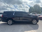 2023 GMC Yukon XL SLT LUXURY PACKAGE