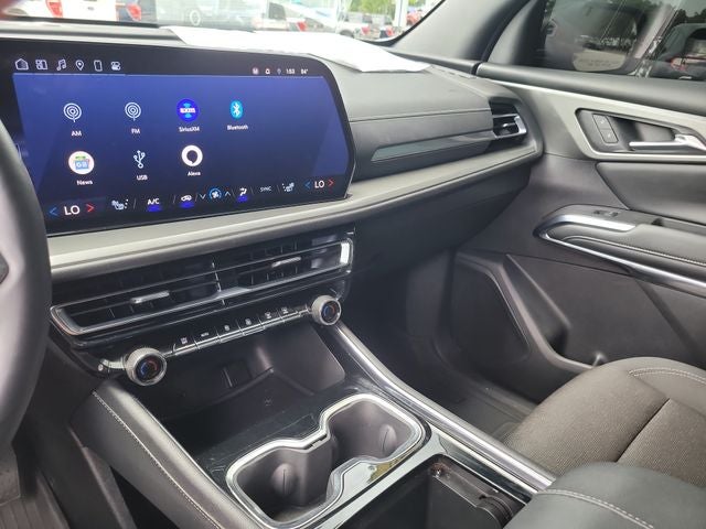 2024 Chevrolet Traverse LS