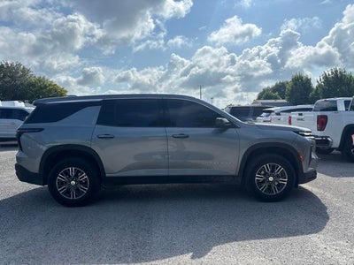 2024 Chevrolet Traverse LS