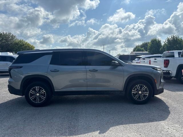 2024 Chevrolet Traverse LS
