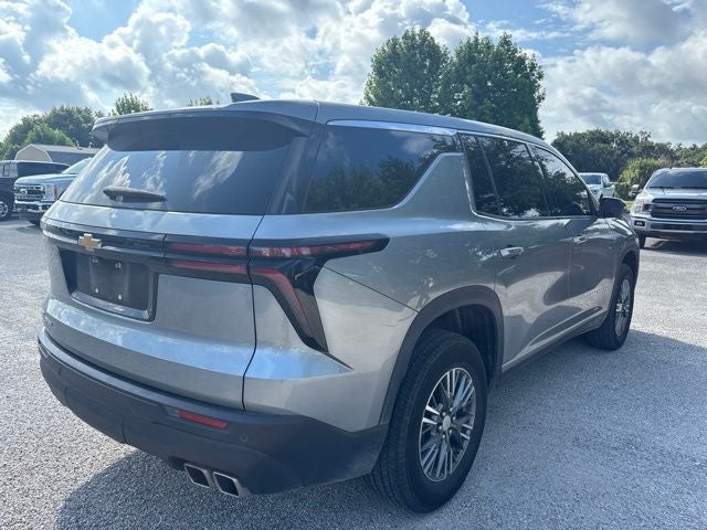 2024 Chevrolet Traverse LS