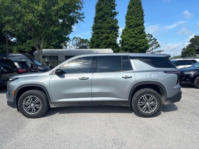 2024 Chevrolet Traverse LS