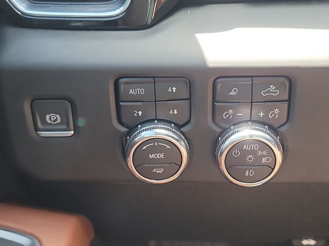 2024 GMC Sierra 2500HD Denali Ultimate 6.6 DIESEL