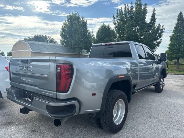 2026 GMC Sierra 3500HD Denali Ultimate 6.6 DURAMAX