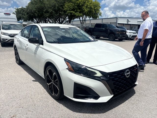 2023 Nissan Altima 2.5 SR