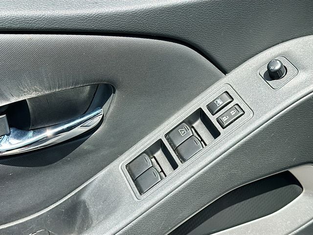 2022 Nissan Frontier SV 3.8 V-6