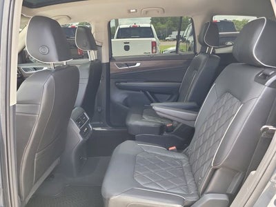 2025 Volkswagen Atlas 2.0T SEL Premium R-Line